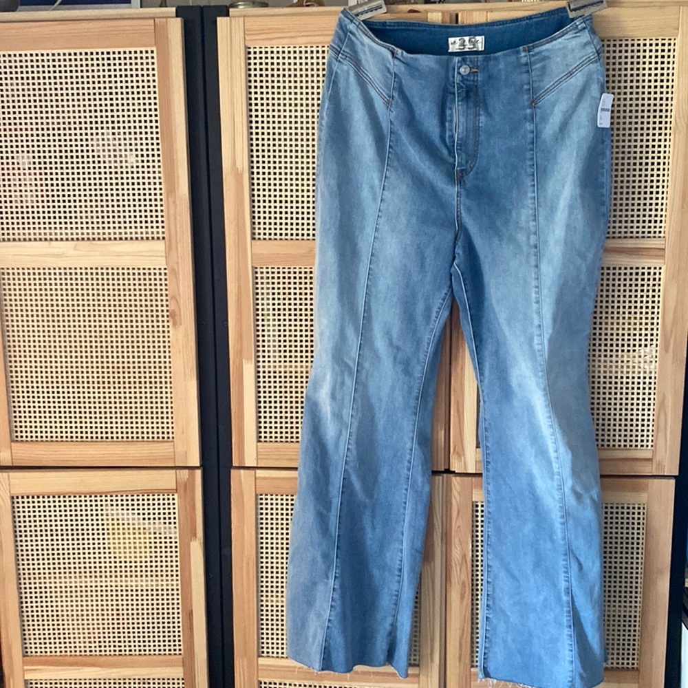 Free people High Rise Flare light wash Denim